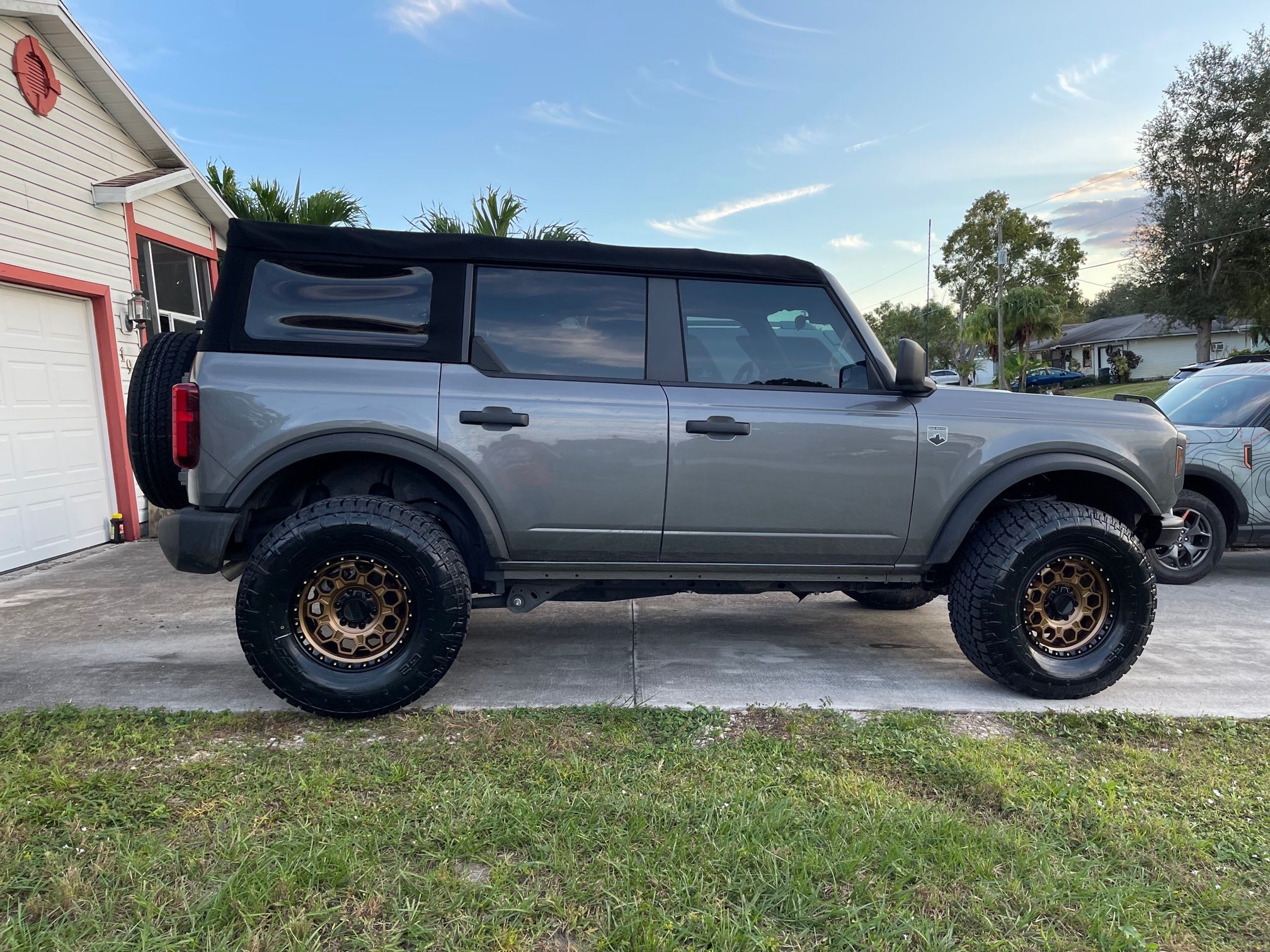 New wheels and tires for the Bronco. Bronco Nation
