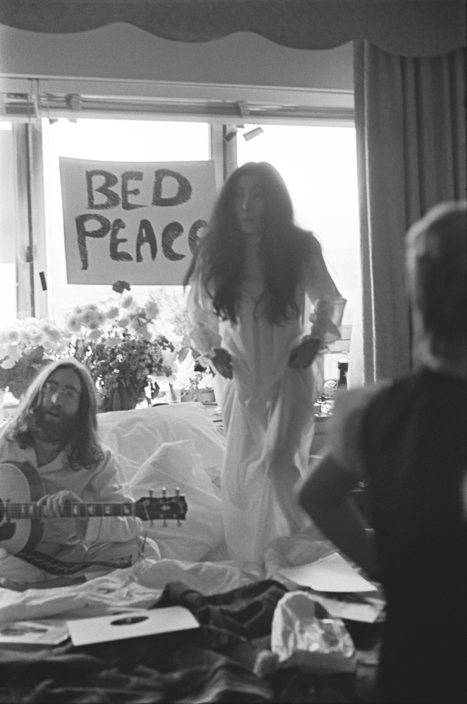 John and Yoko, as Never Before Seen New Photos from the Famous 'Bed In