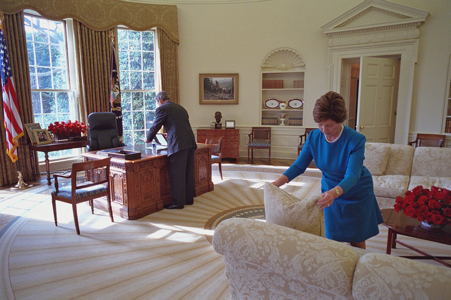 W Bush Oval Office