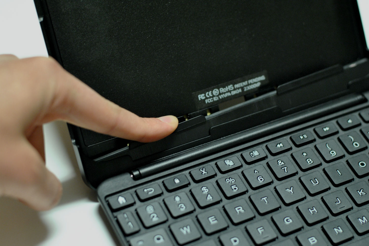 Review Zagg AutoFit Android Keyboard TIME