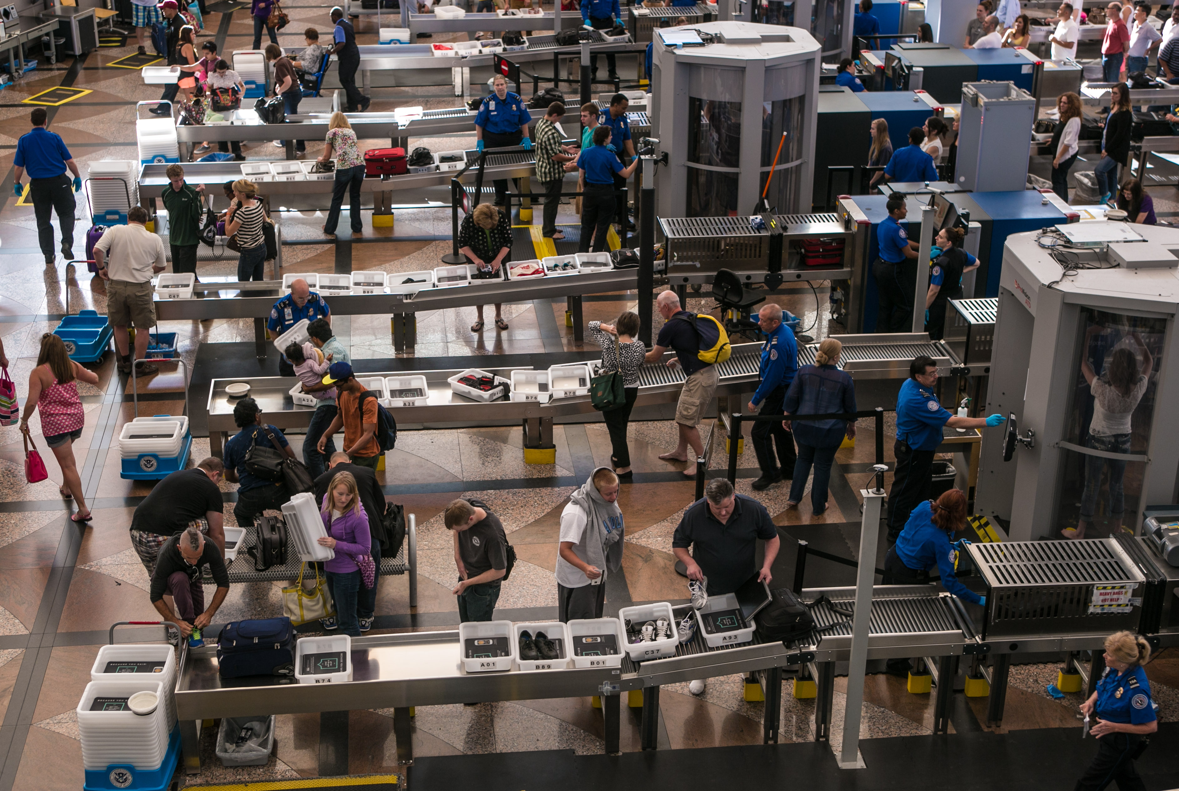 TSA Beefs Up CellPhone Checks at Overseas Airports Time