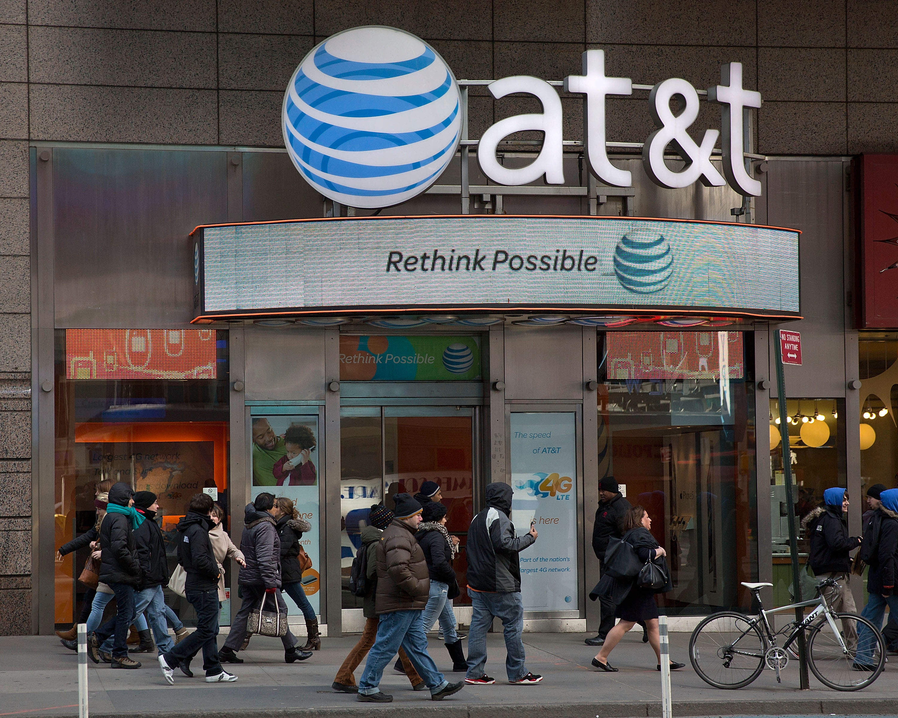 AT&T Cramming 350,000 Have Asked for Refunds, Says FTC TIME