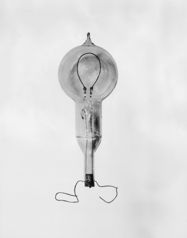 Who Is The Real Inventor Of Light Bulb Shelly Lighting