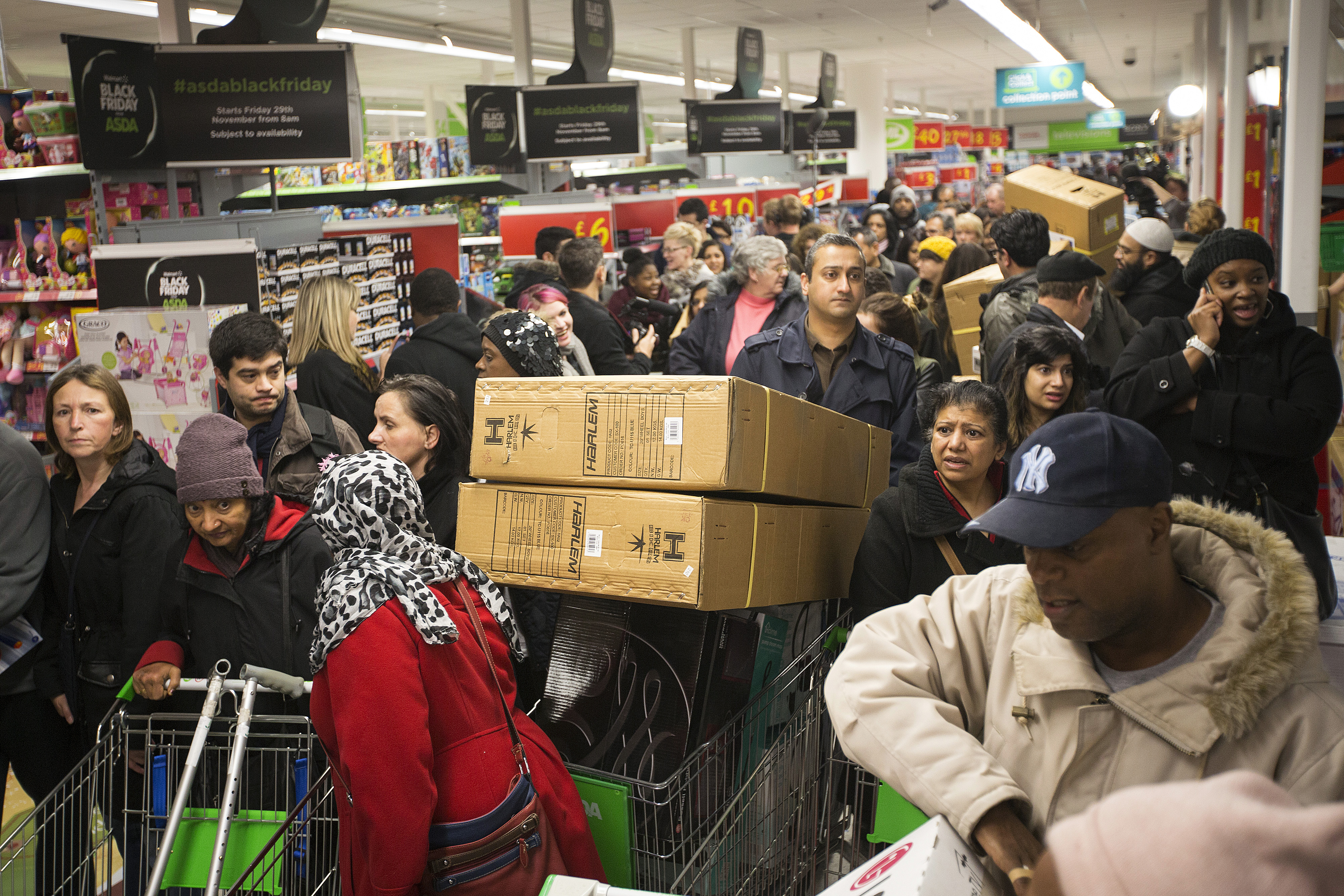 Black Friday Shopping Invades the U.K. Time