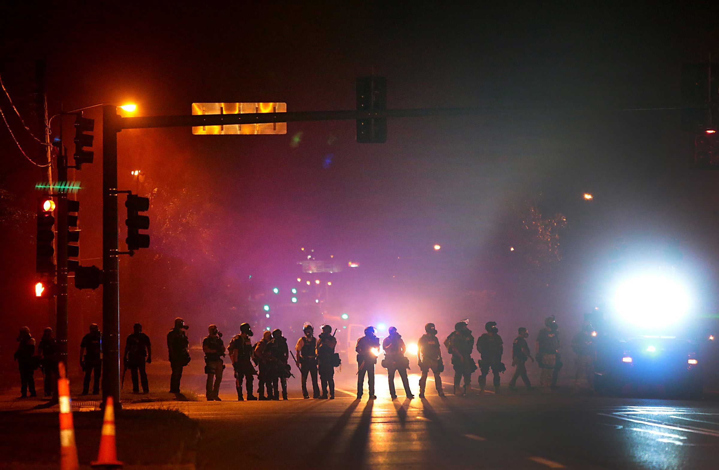 Inside Ferguson The Photographers of the St. Louis PostDispatch Time
