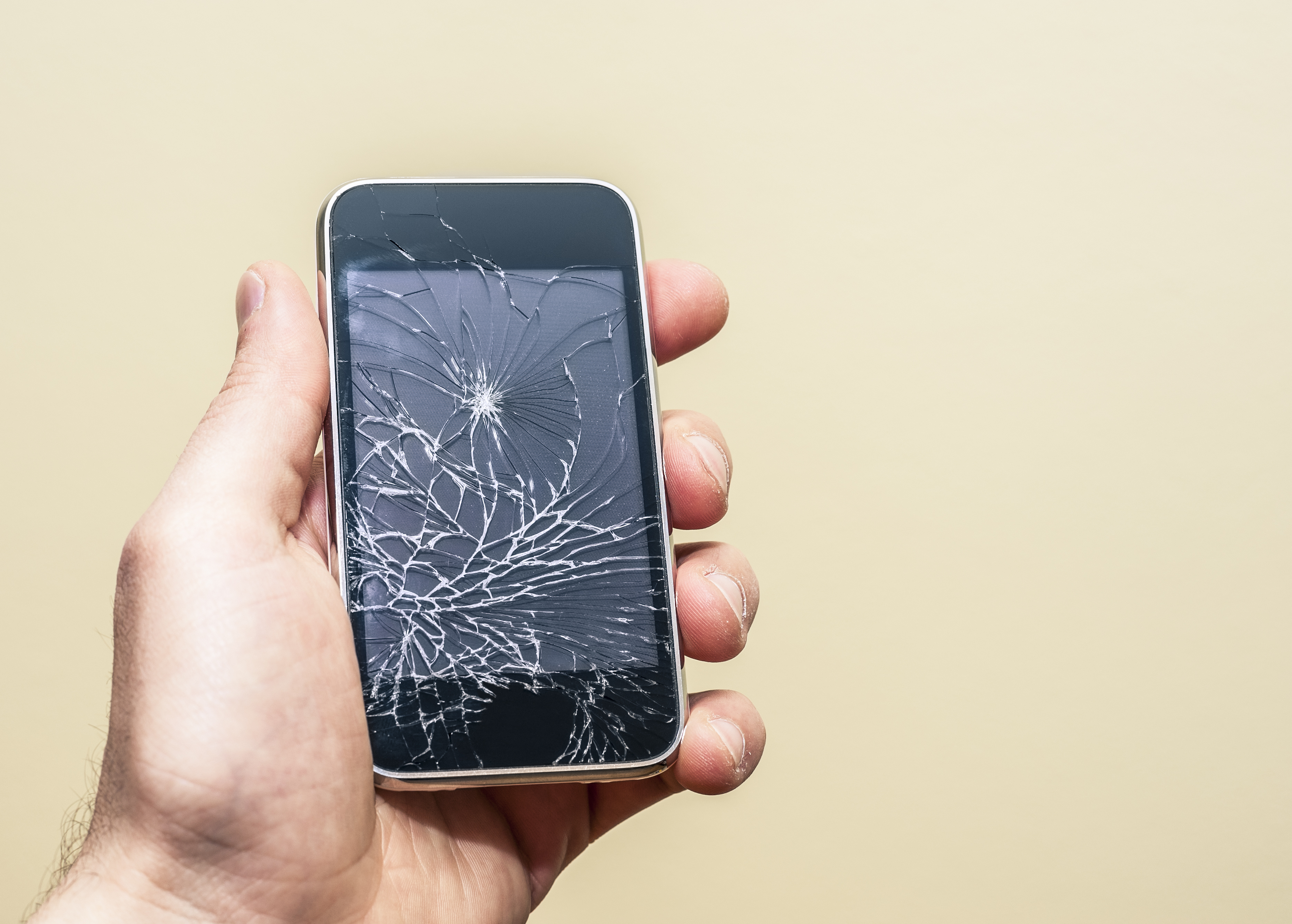 How You Can Fix Your Cracked iPhone Screen Time