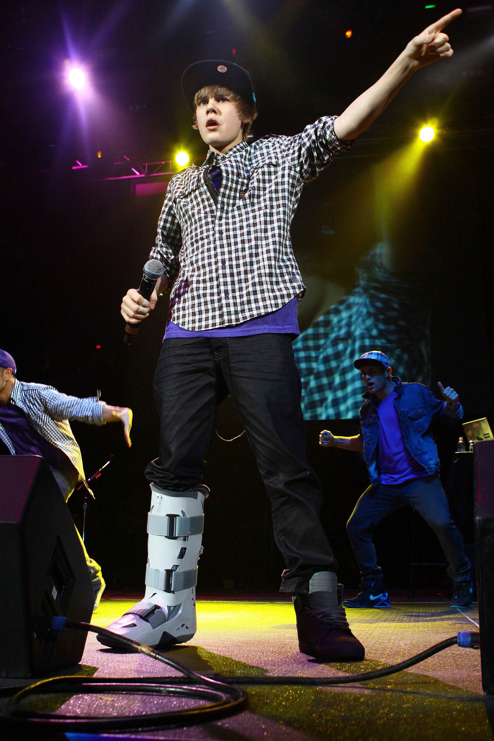 Watch Justin Bieber Roasted by Martha Stewart, Ludacris and Others Time