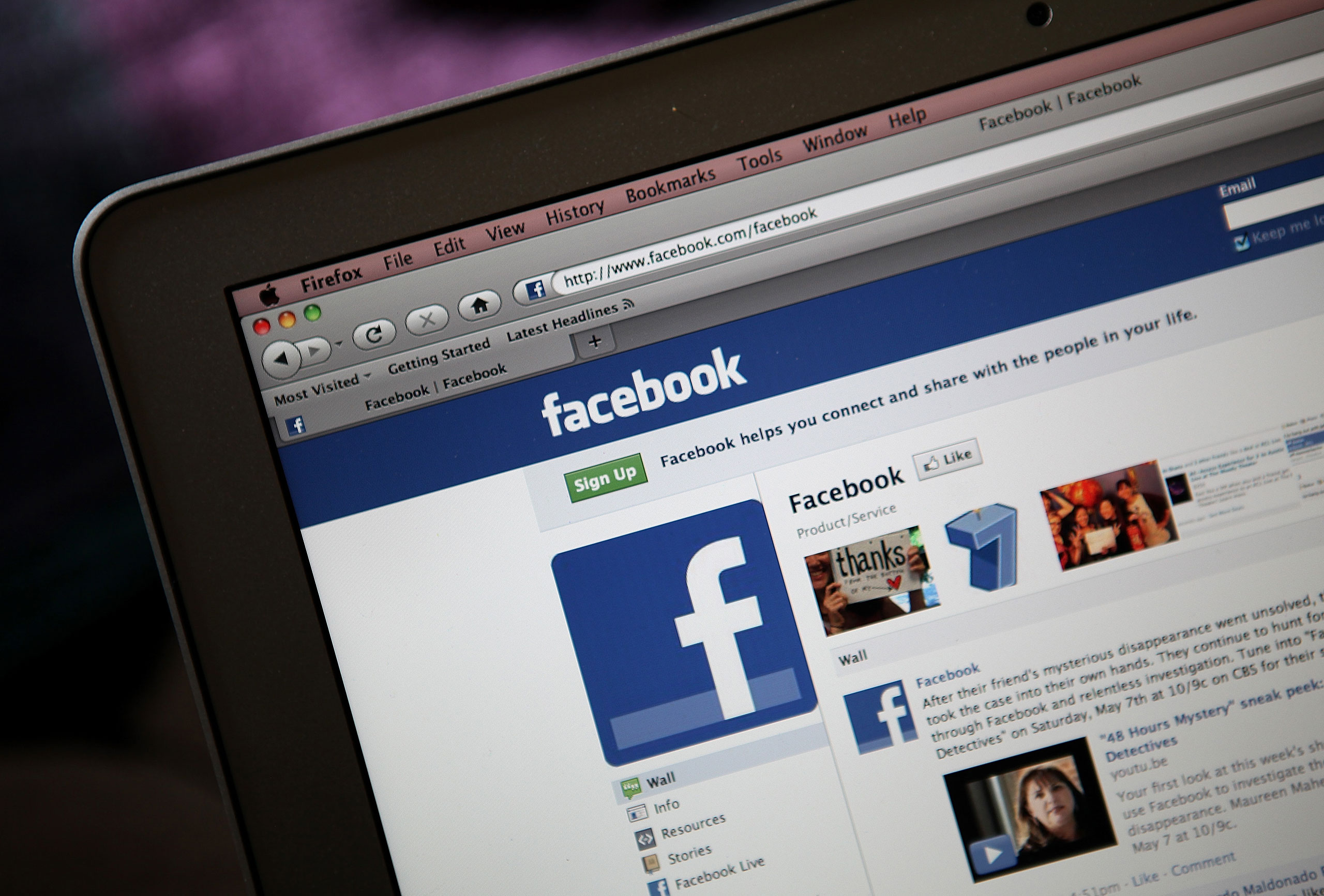 Petition Urges Facebook to Remove Feeling 'Fat' Status Update Option TIME