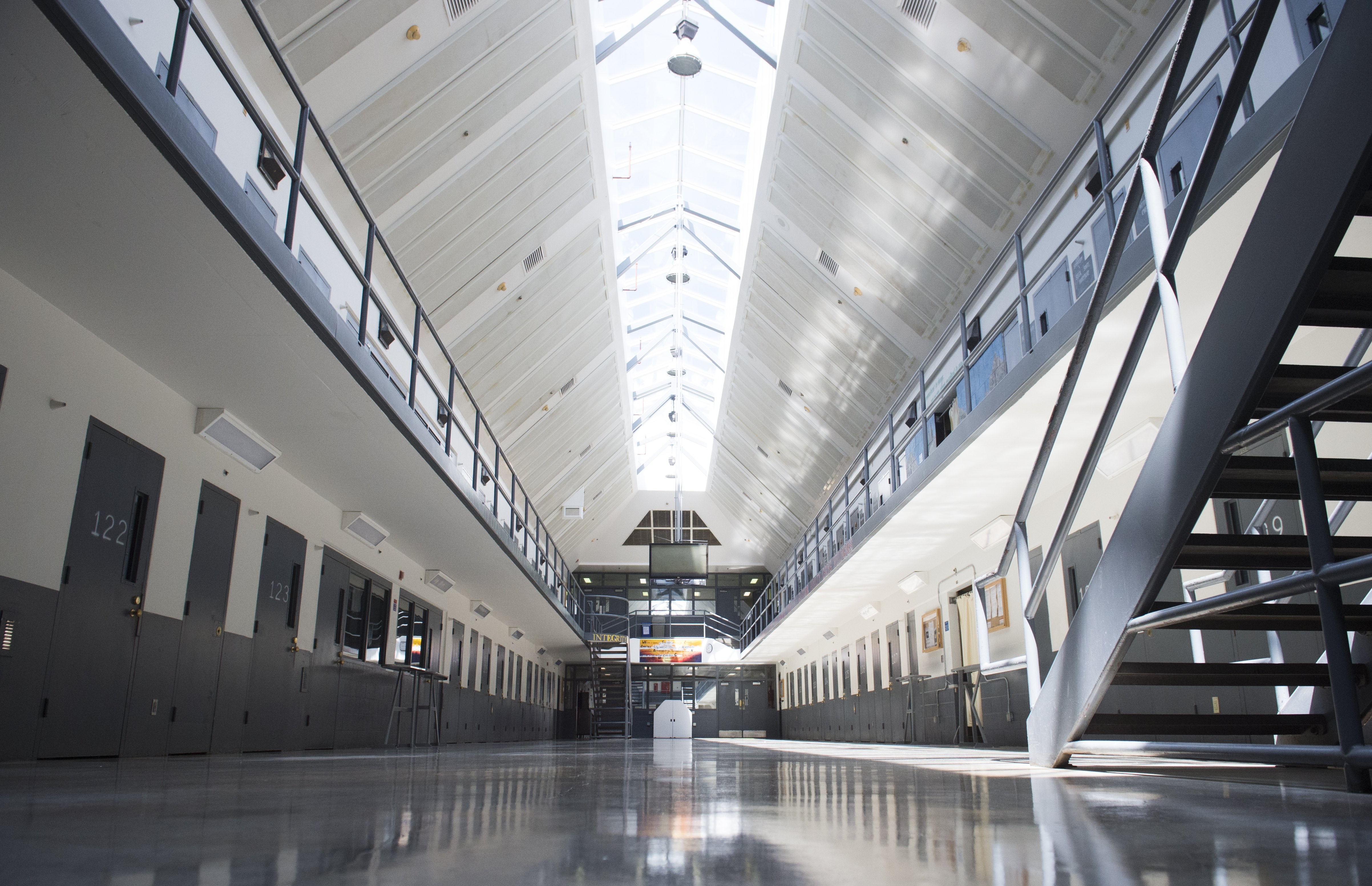 Department of Justice to Release 6,000 Prisoners TIME