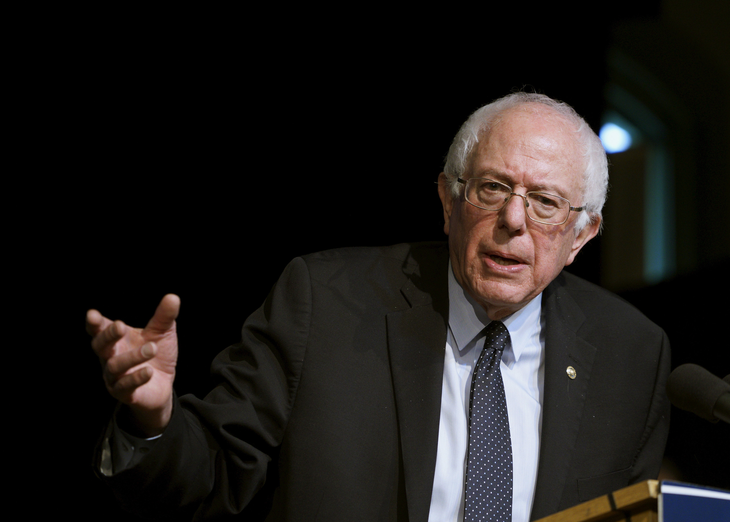 Bernie Sanders Wins New Hampshire Primary, Plays Basketball Time