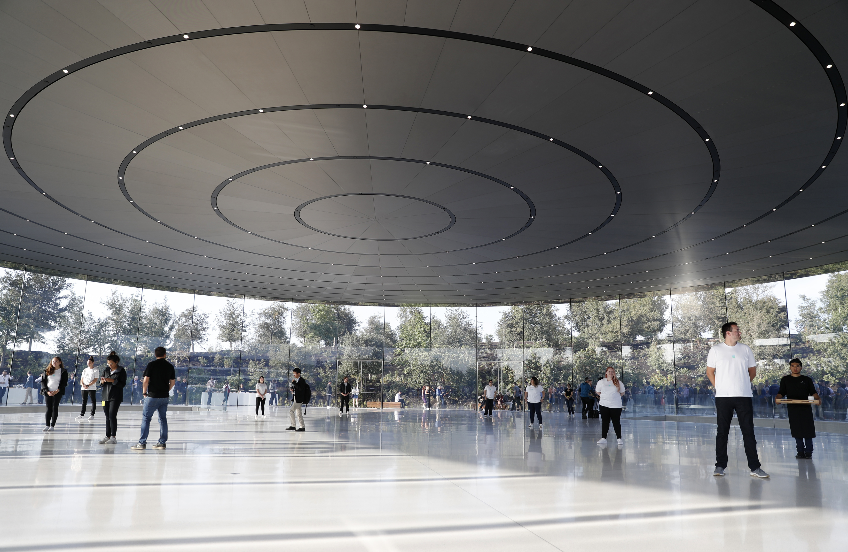 See Inside Apple's New Steve Jobs Theater in 360Degree Video Time