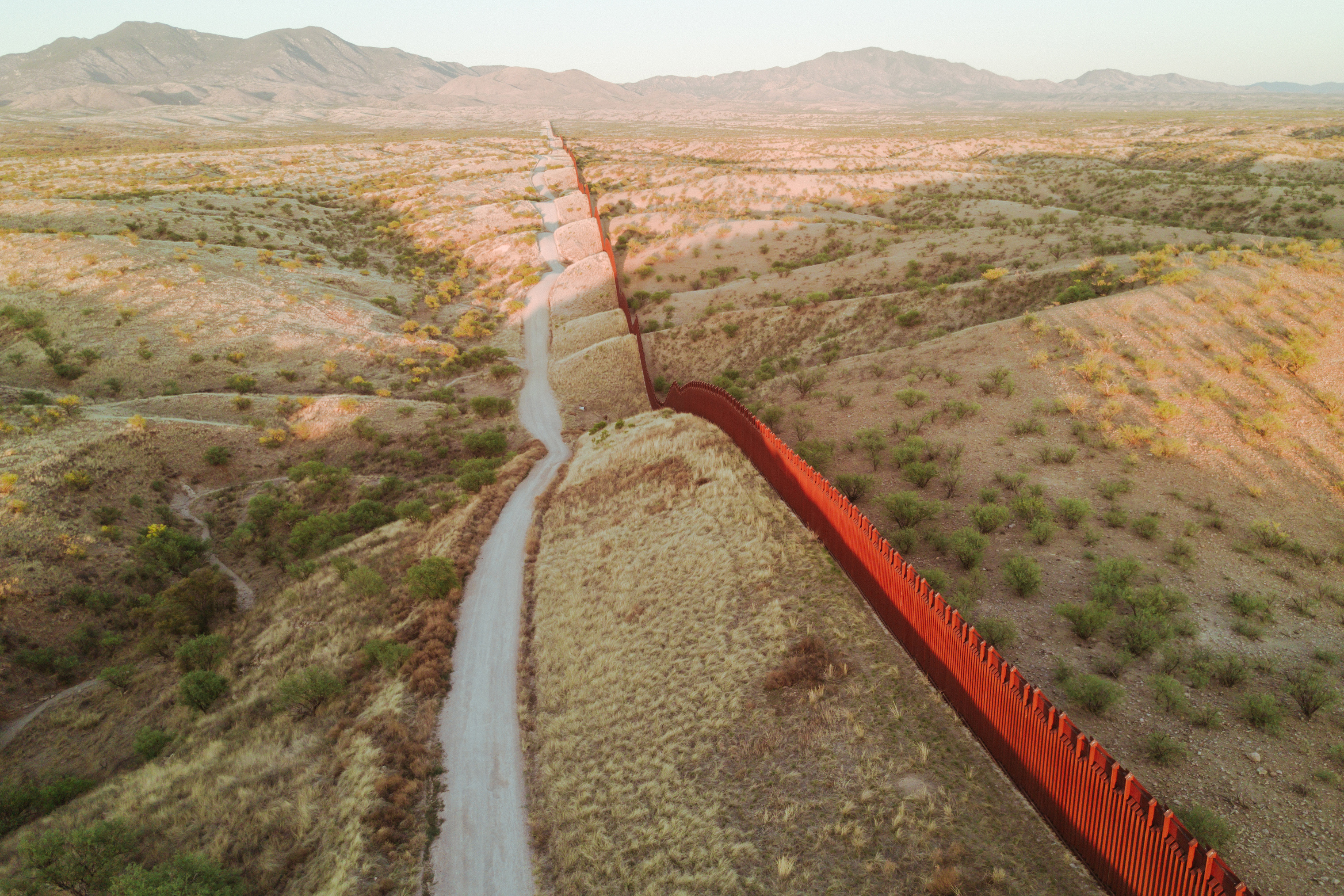 Beyond the Wall Traveling the U.S.Mexico Border Time