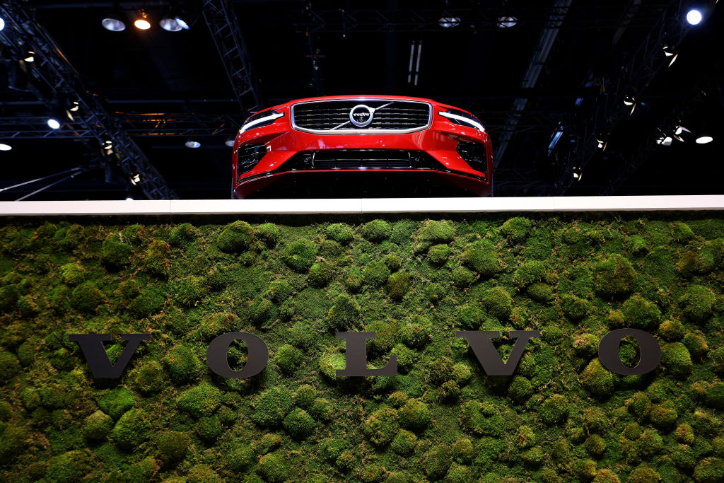 Volvo to Limit Cars' Speeds to 110 Miles Per Hour by 2020 Time