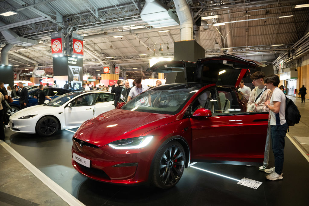 What We Know About Tesla’s Major Recall of 125,000 Vehicles