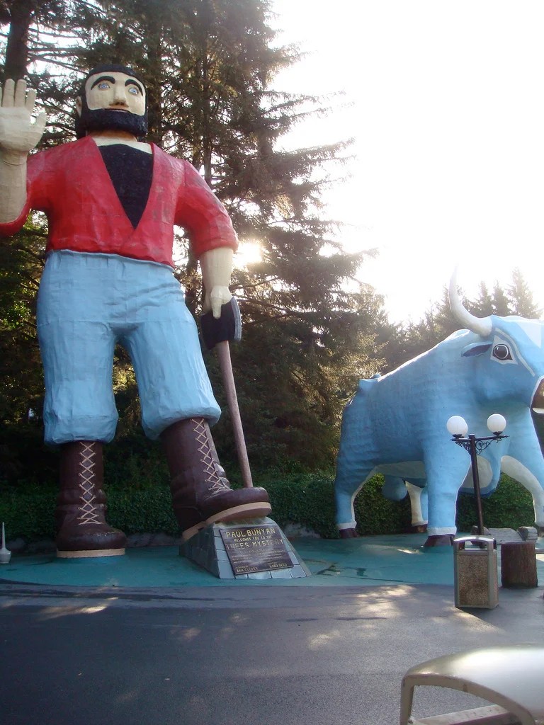 Paul Bunyan & Babe the Blue Ox in Bemidji, Minnesota Kidfriendly