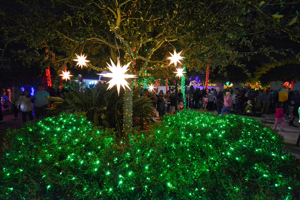 Best Holiday Light Displays for Families in Utah Trekaroo