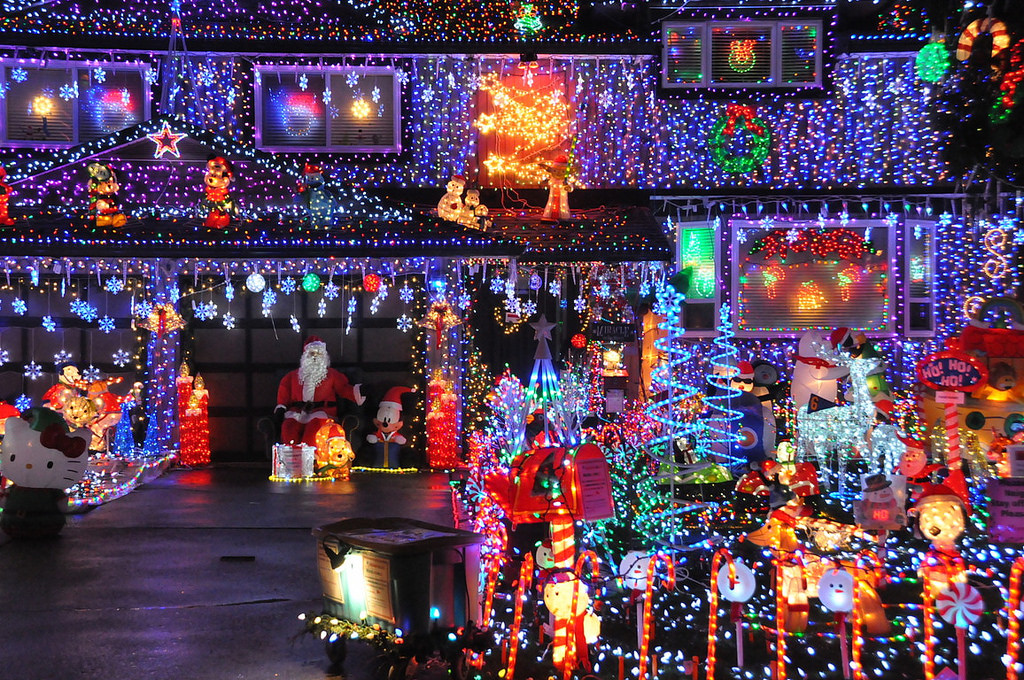 Christmas on Vanore in Fair Lawn, New Jersey Kidfriendly Attractions
