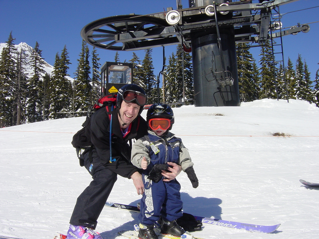 FamilyFriendly Ski Resorts in Oregon with Kid Programs Trekaroo