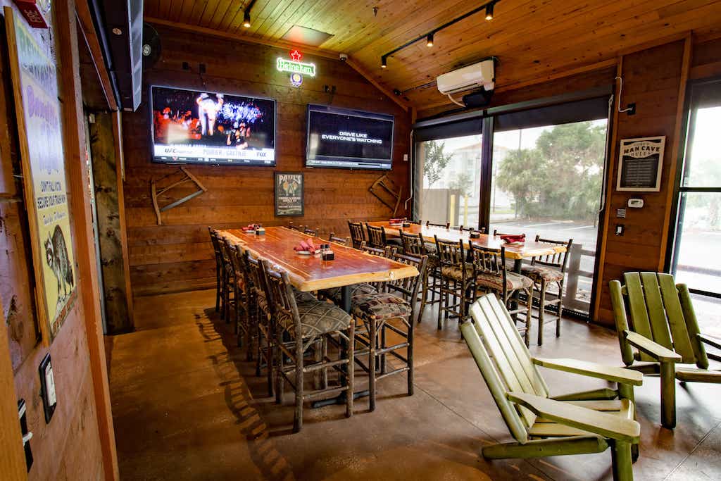 Twin Peaks at Altamonte Springs, FL American Food & Sports Bar