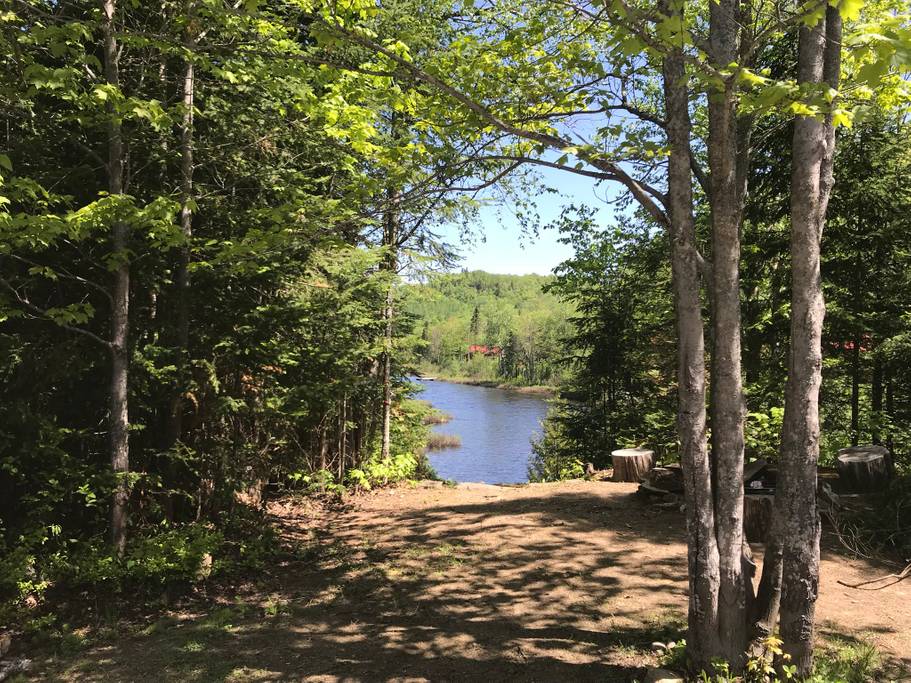 25 Magnificent Waterfront Cottages for Rent in Quebec WeChalet Blog