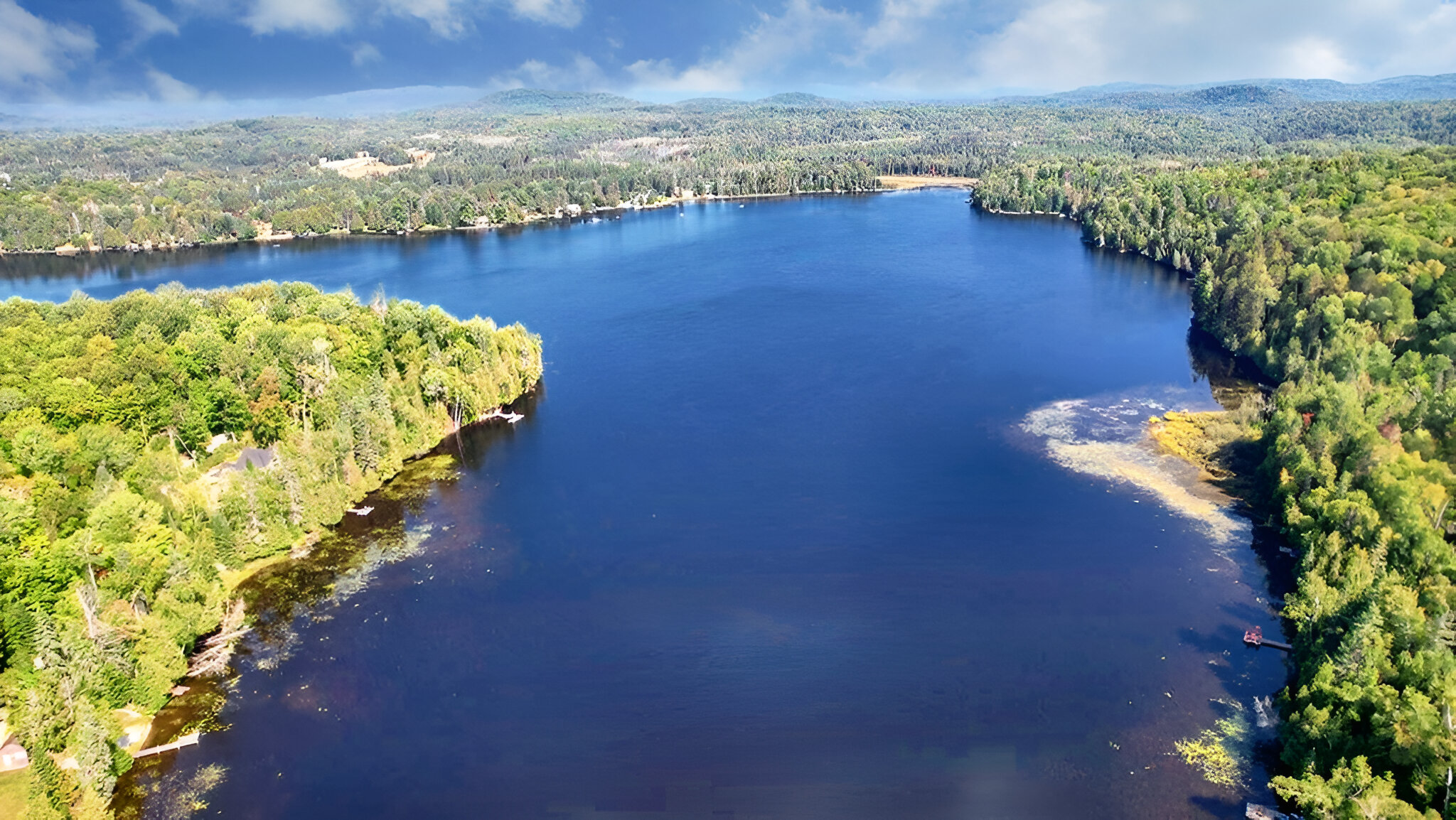 Chalet Havre sur la rivière avec spa River Haven Cottage wi, Chalet