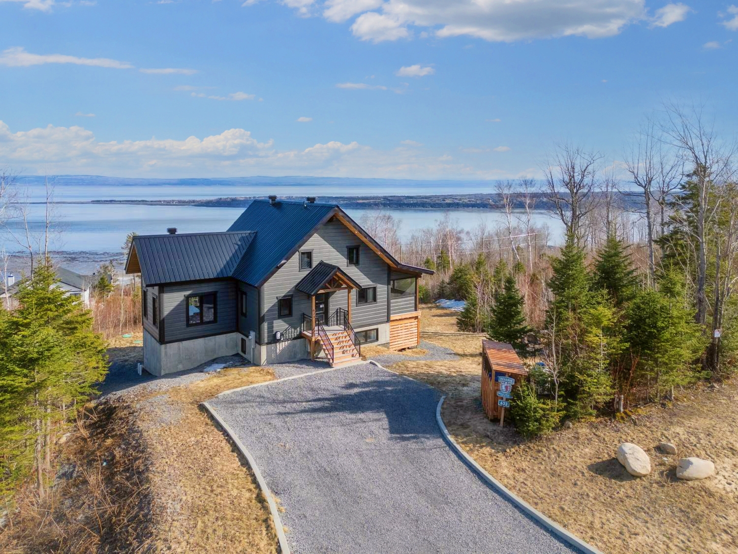 La Réserve des Éboulements Chalet for rent in Les Éboulements