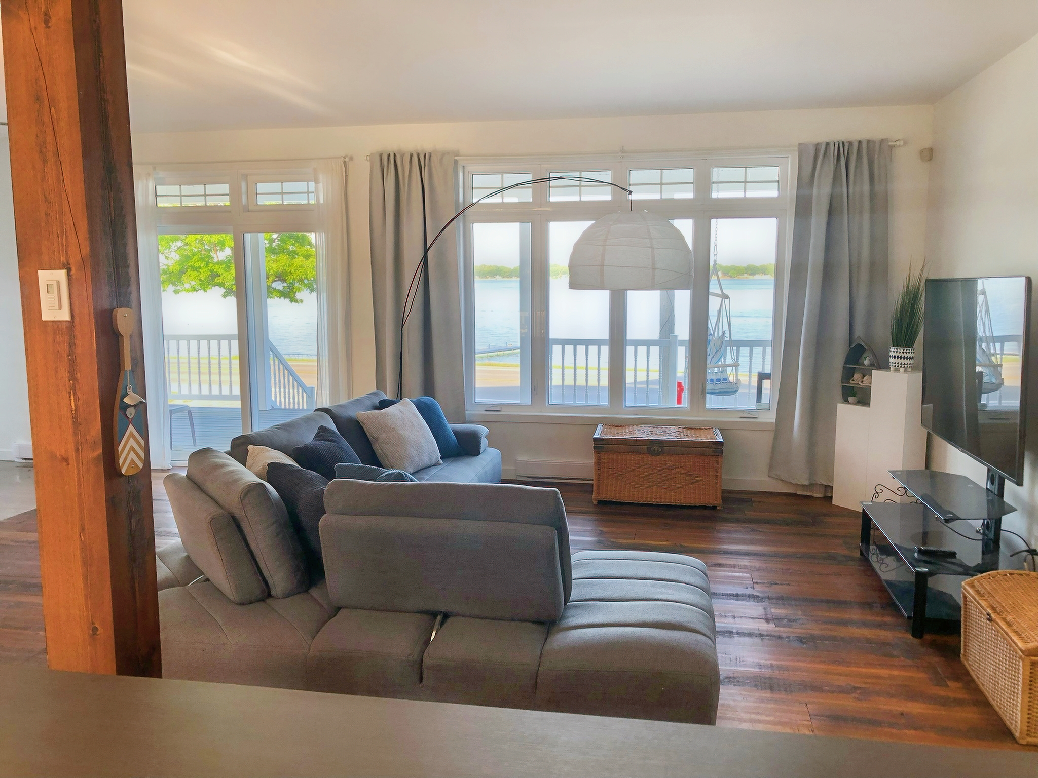 Stopover 471 Relaxation on the shores of Lake Champlain Cottage for