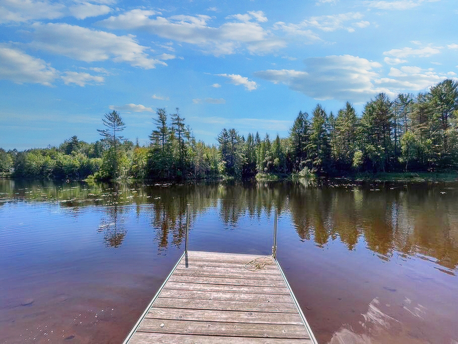 Mabel & Charles Spa et Vue magnifique Home for rent in SaintCalixte , Québec WeChalet