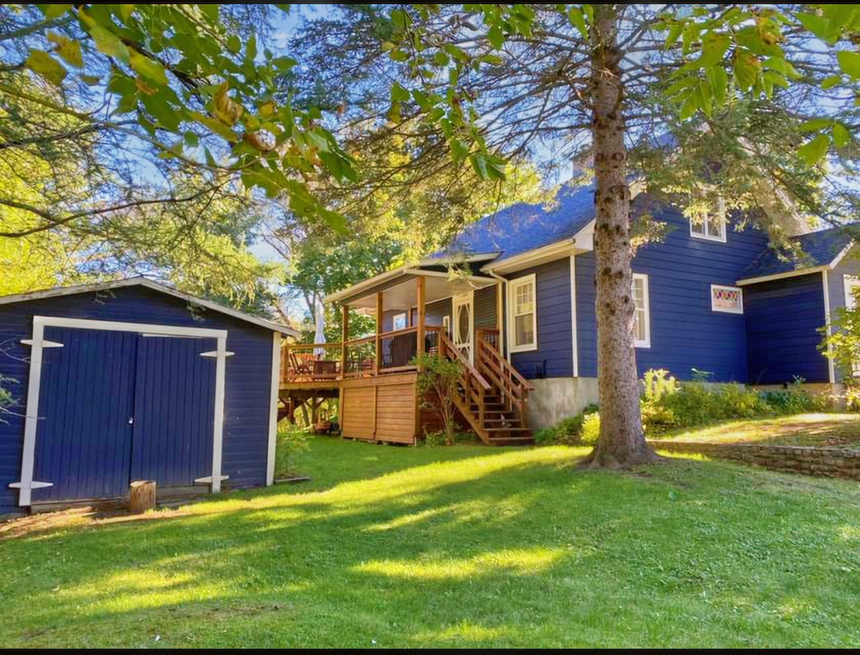 Scandinavian Escape in the Heart of Nature Chalet for rent in Sutton