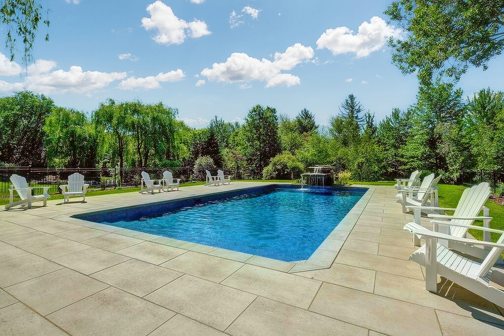 3 Bedroom House with Mountain View Chalet for rent in Bromont