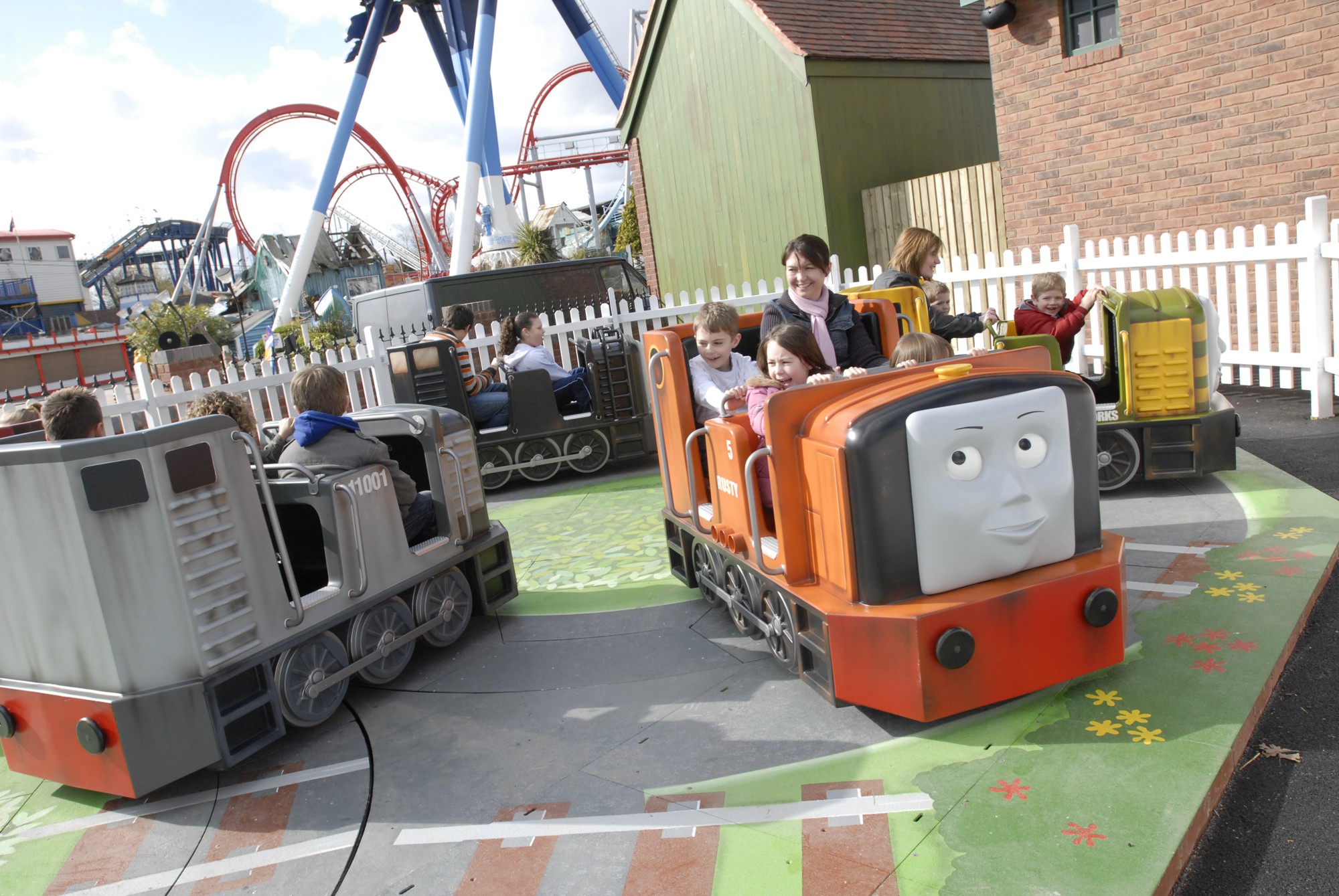 DEMOLITION DERBY 2 TURNTABLES Zamperla