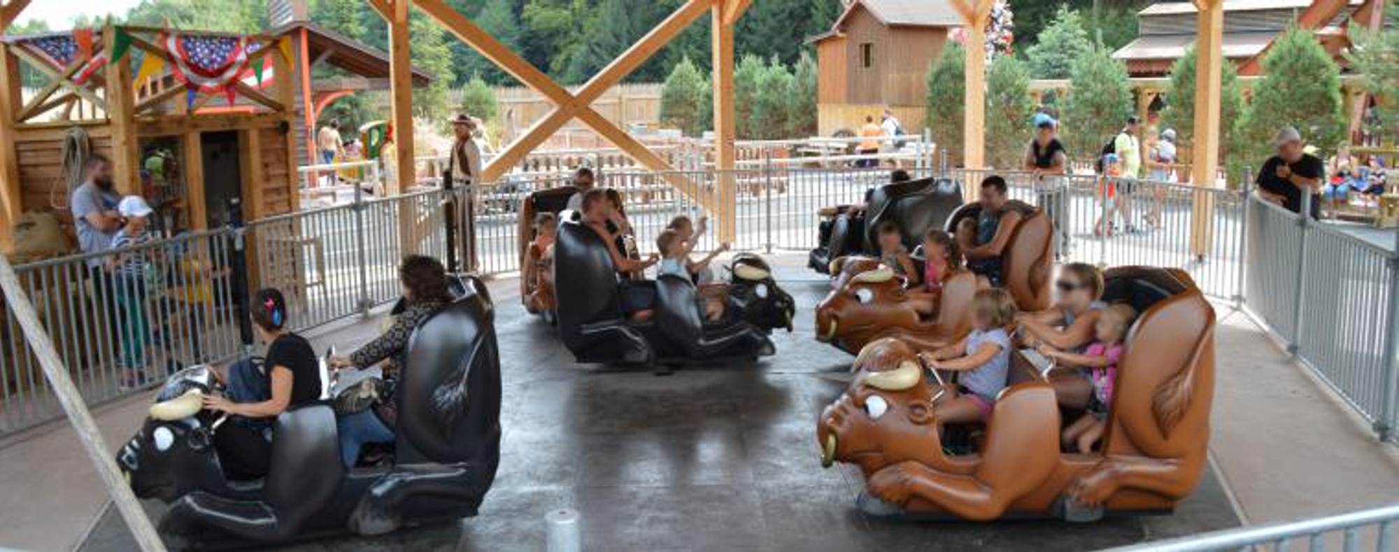 DEMOLITION DERBY 2 TURNTABLES Zamperla