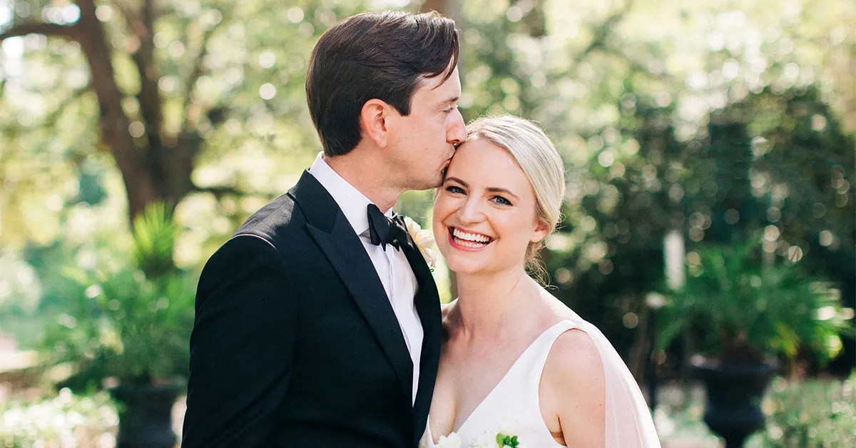 Couple Uses Wedding Registry to Donate a Scholarship