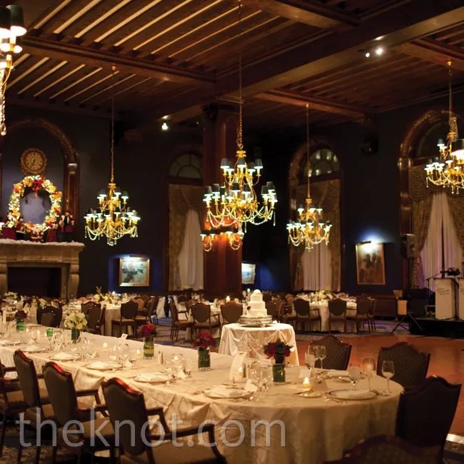 ChristmasThemed Reception Decor