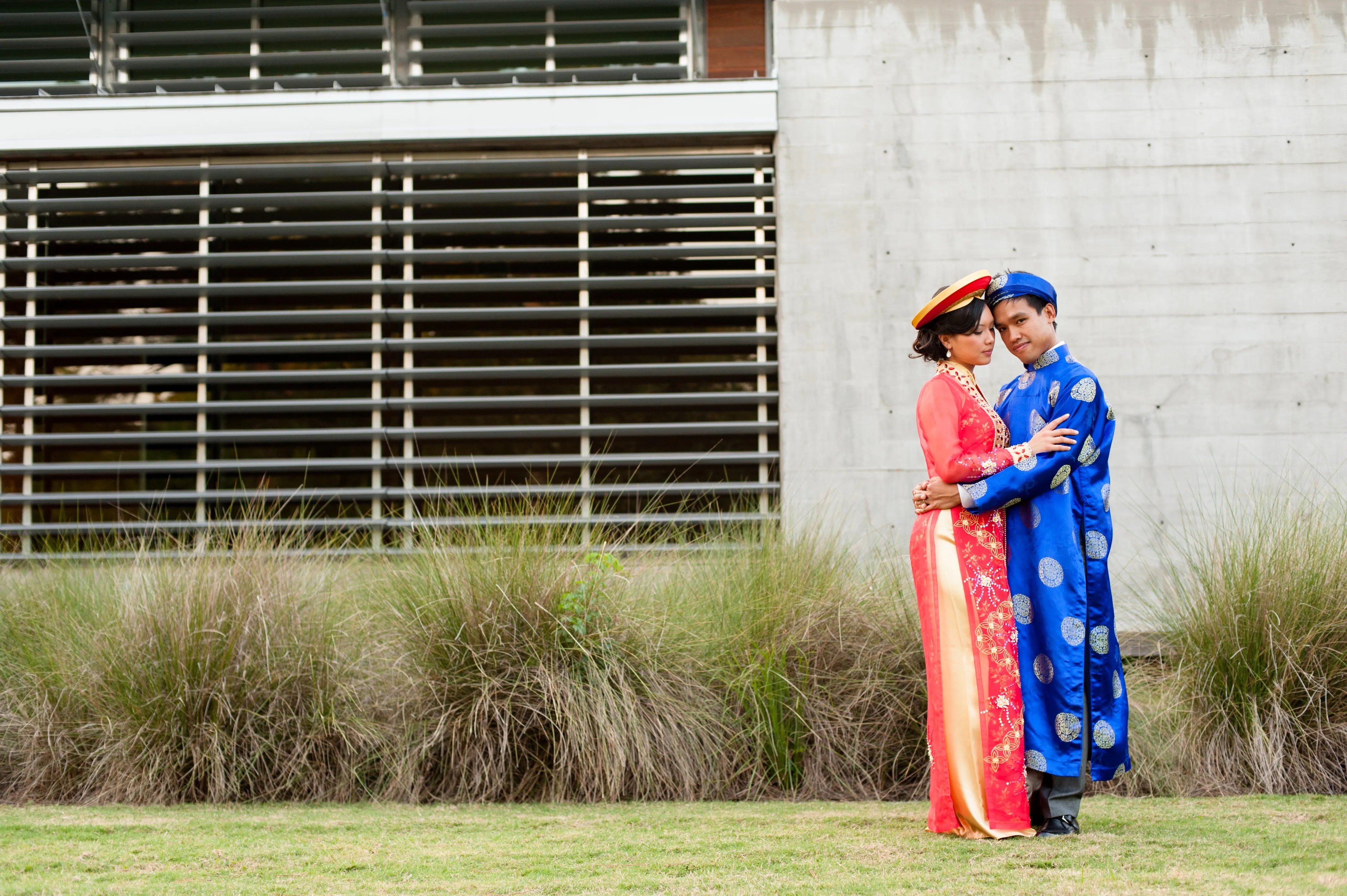 Traditional Vietnamese Wedding Attire