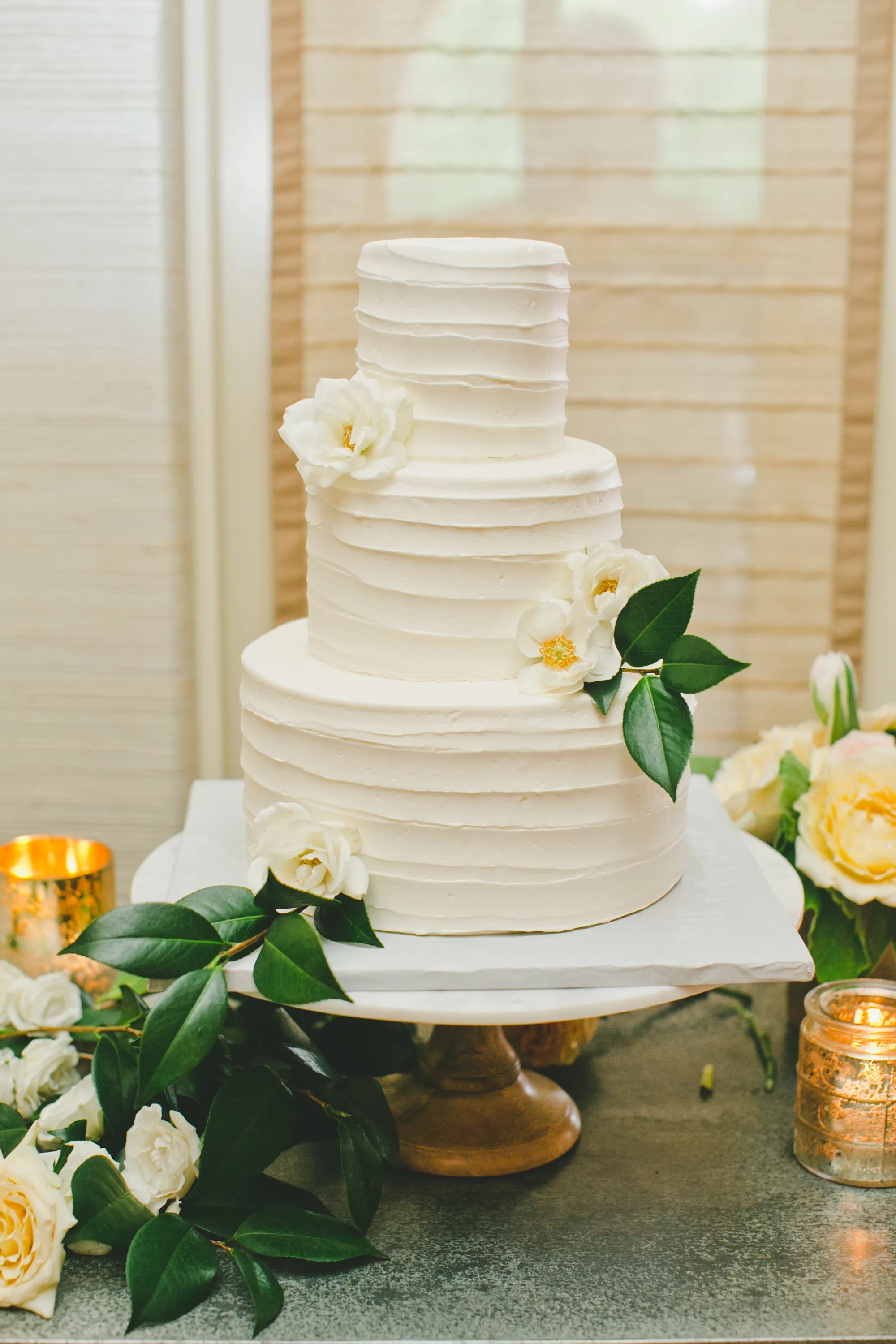 CitrusInspired Wedding Cake Decor