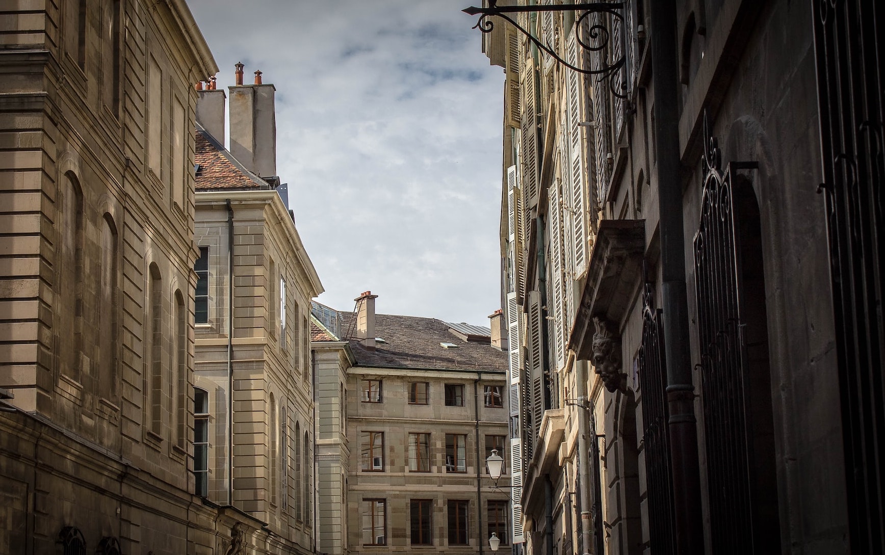 How the Swiss city of Geneva impacts rent prices across the border in