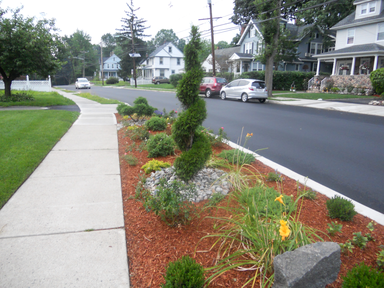 Englewood Landscaping almost PERFECT Landscaping