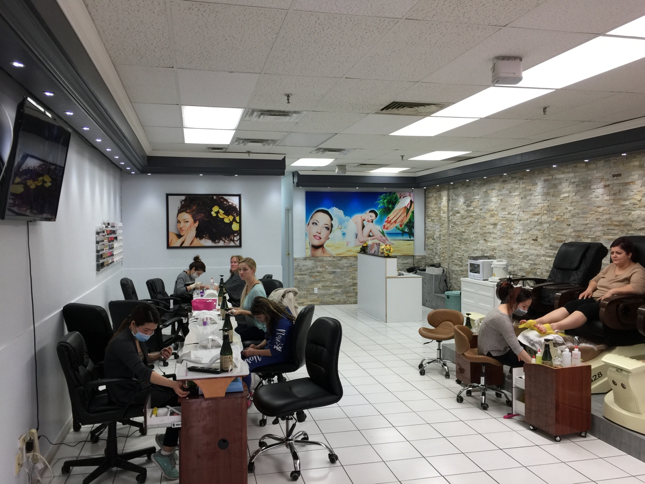 About A Plus Nails & Spa A Professional Nail Salon in Newmarket