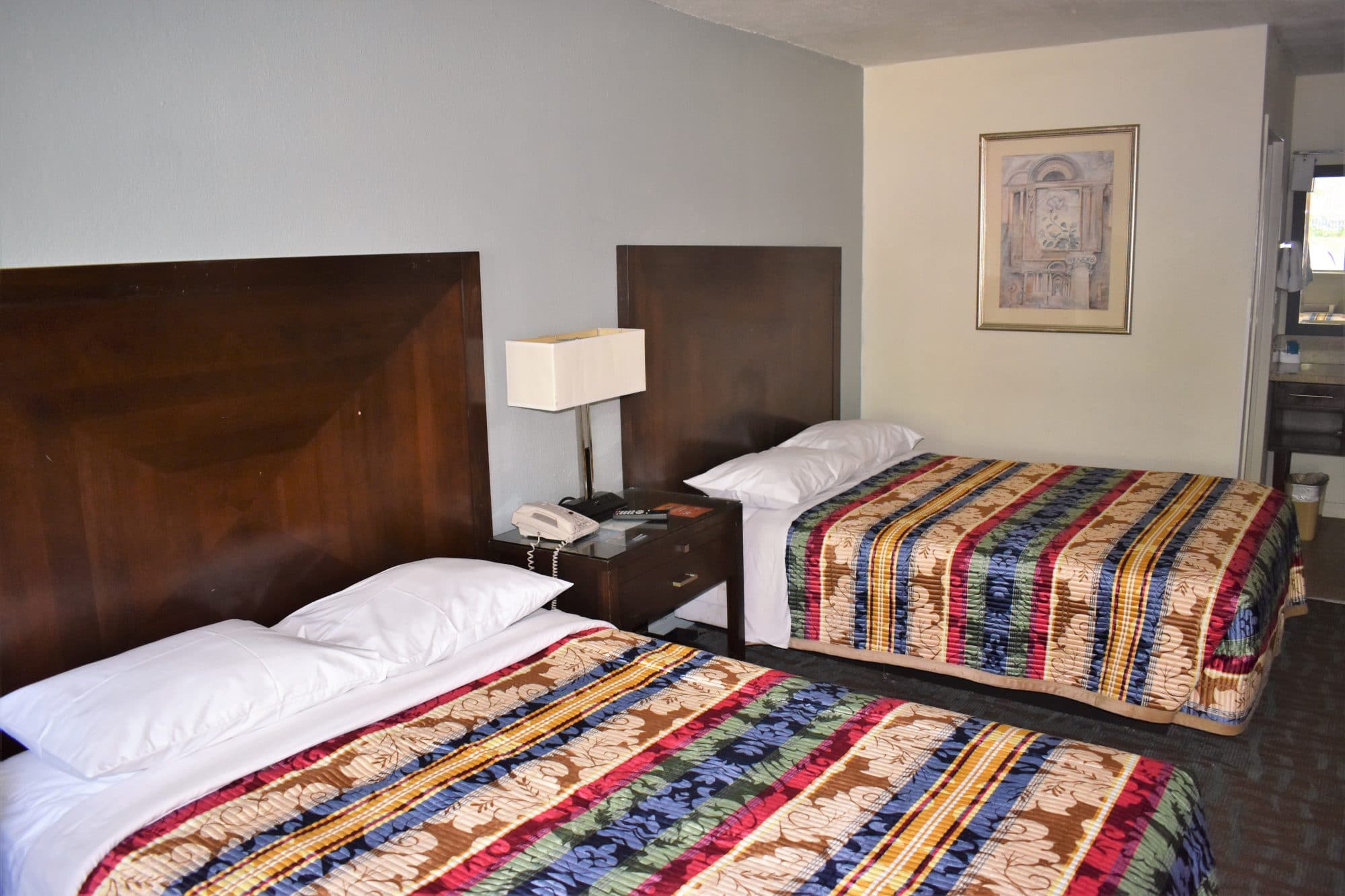 Jacksonville, FL APM Inn & Suites Hotel Rooms Jacksonville, FL