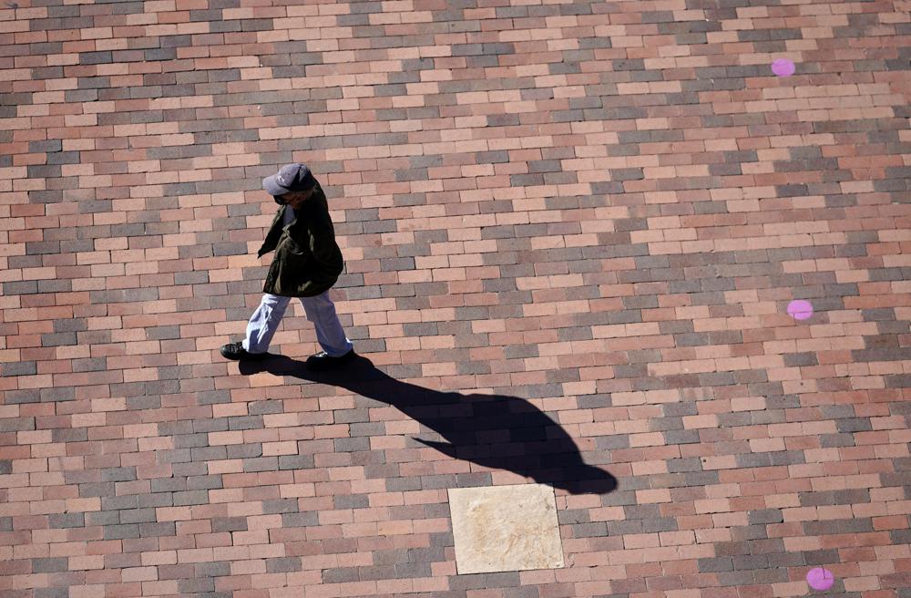 Poll Millions in US struggle through life with few to trust APNORC