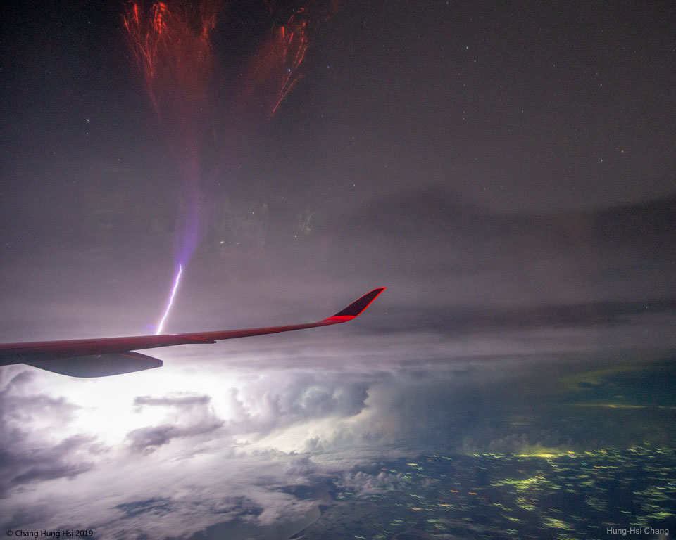APOD 2019 September 18 Gigantic Jet Lightning over India