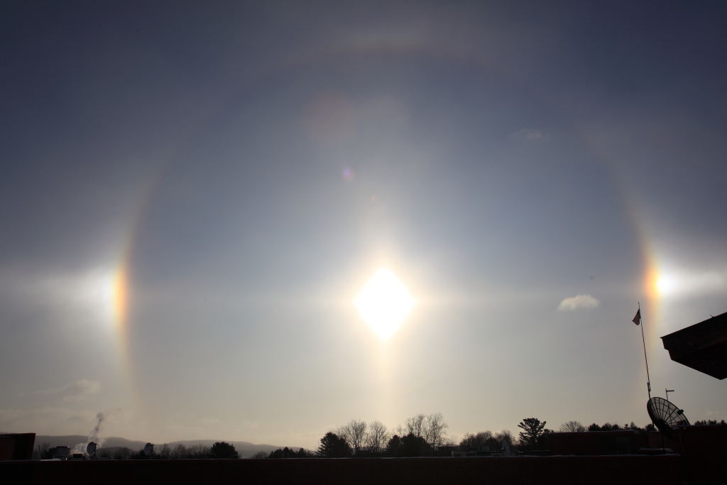 Sun Dogs Atmospheric example of refraction
