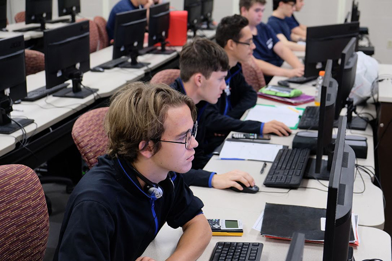 IT, Multimedia & Print Graphics Apollo Career Center