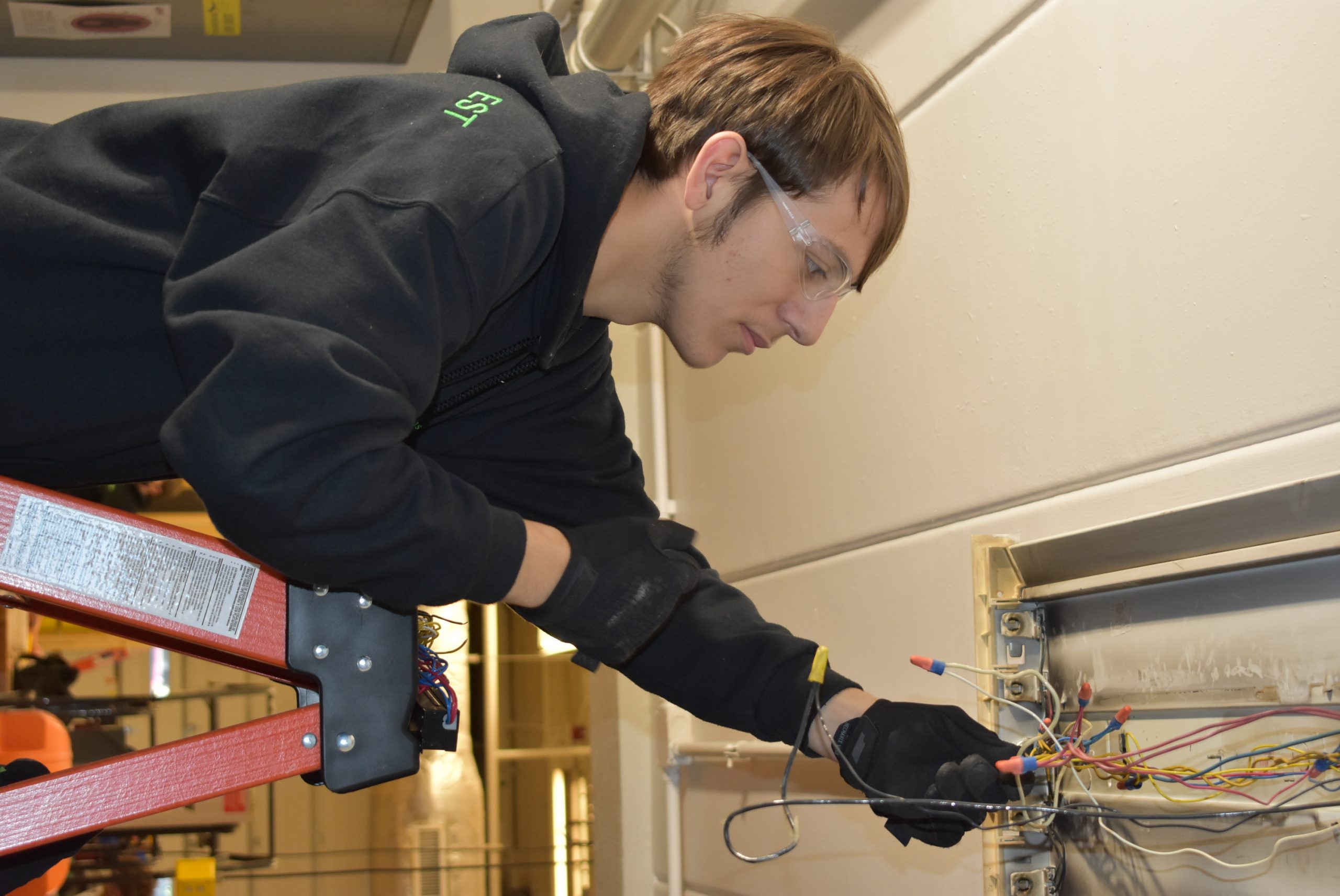 Electrical Systems Technology • Apollo Career Center