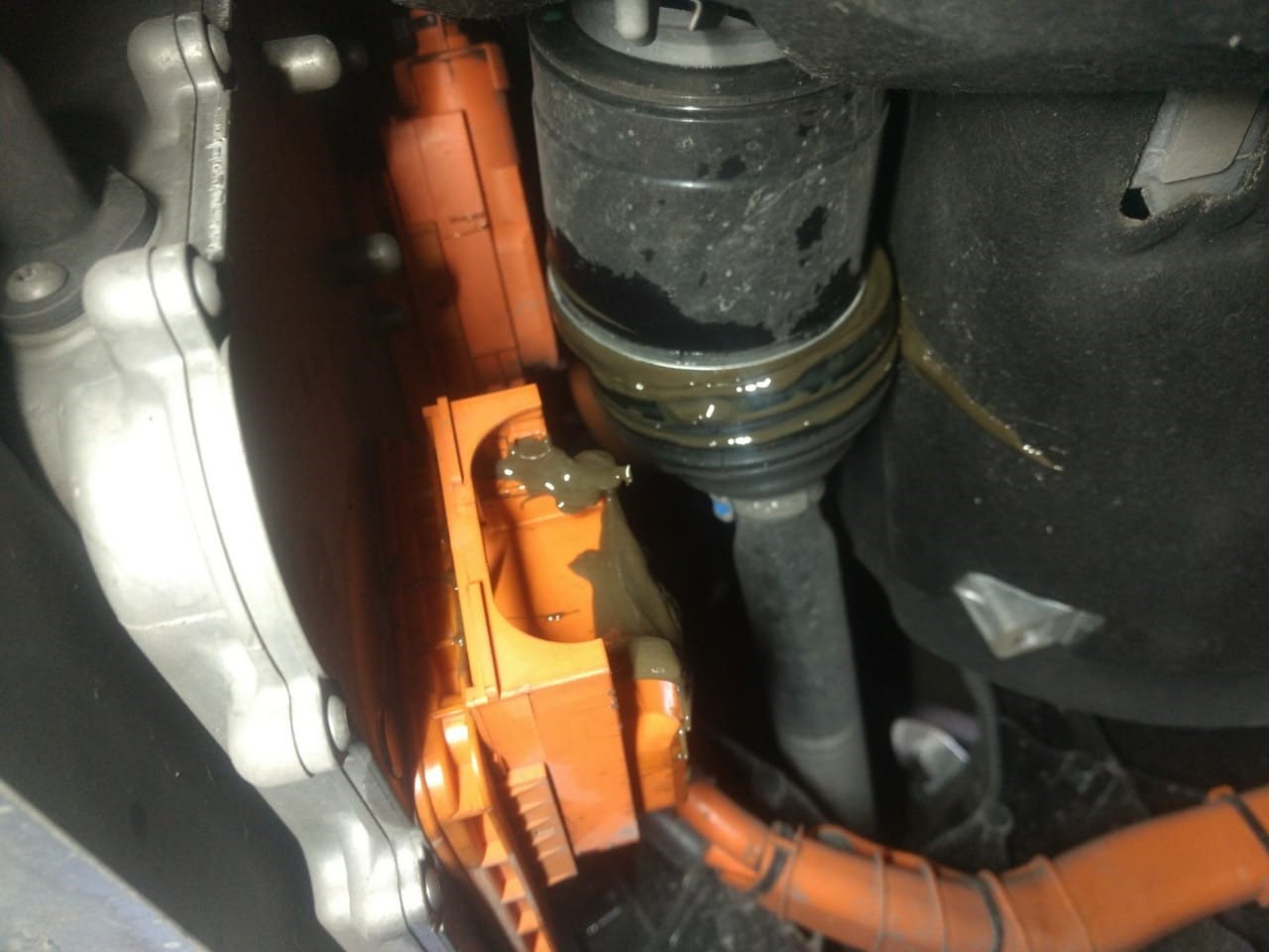 bmw i3 motor bracket ( mount ) it broke ( 2016 no REX) Manual for