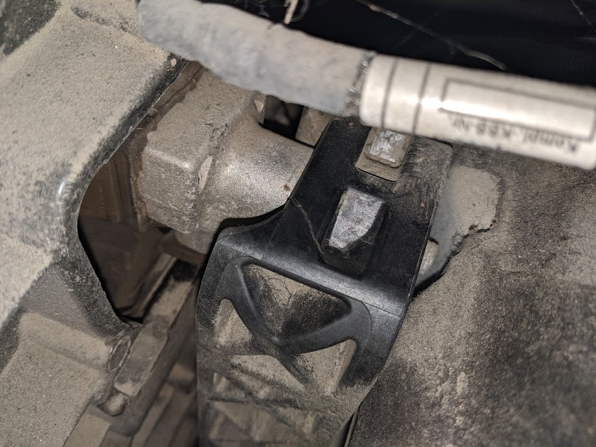 bmw i3 motor bracket ( mount ) it broke ( 2016 no REX) - Manual for