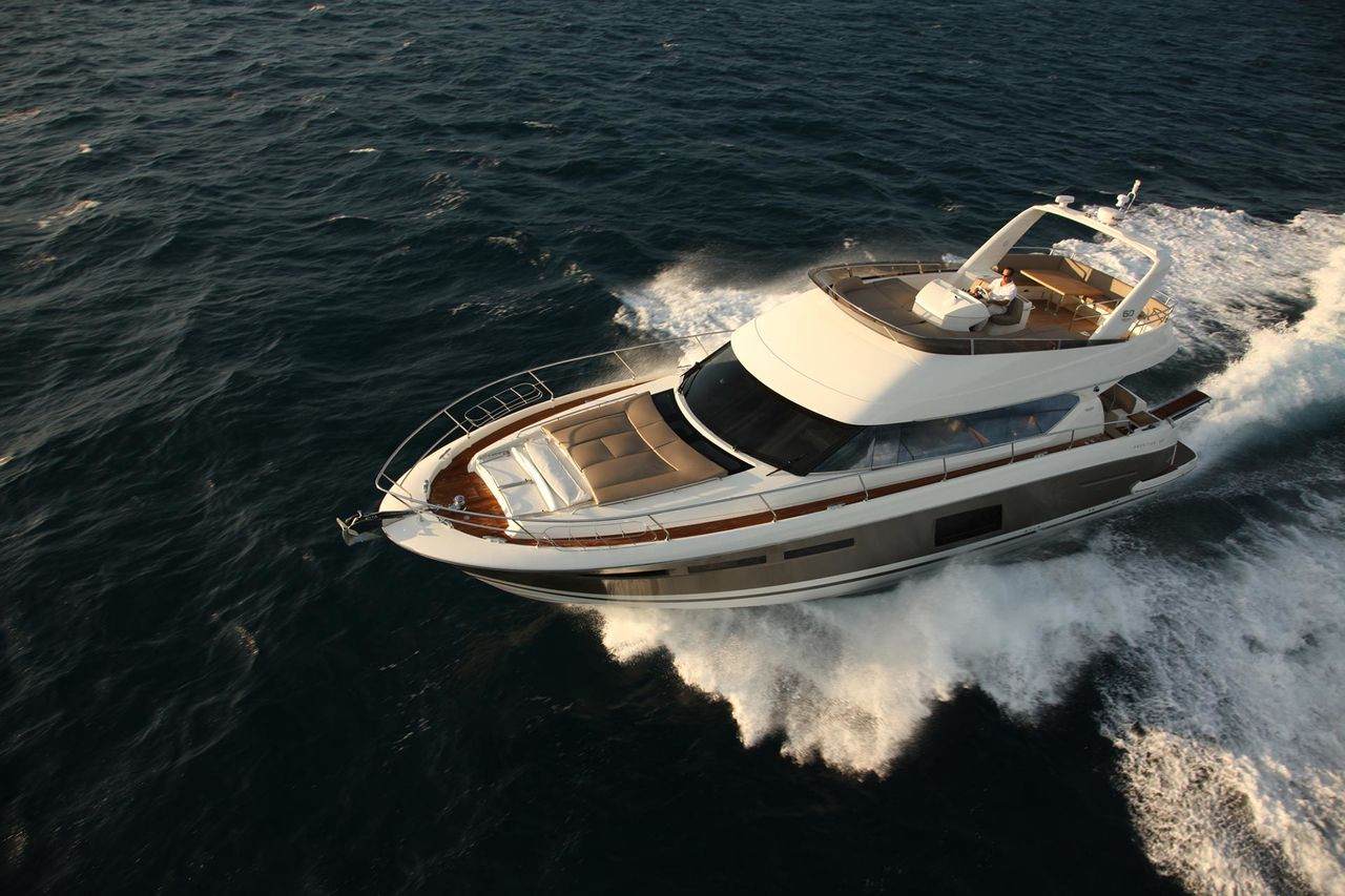 Yacht PRESTIGE 60, FLine luxury yachts Yacht