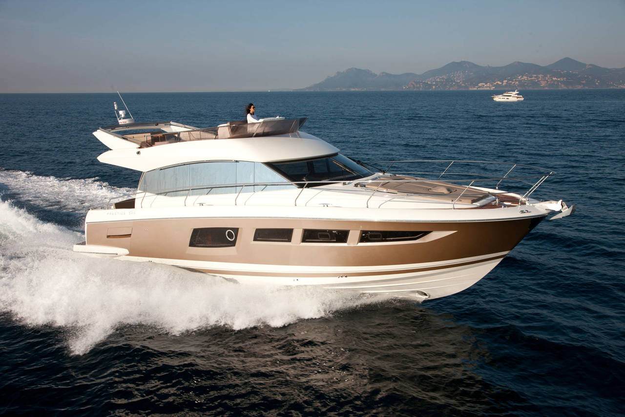 Yacht PRESTIGE 500, FLine luxury yachts Yacht