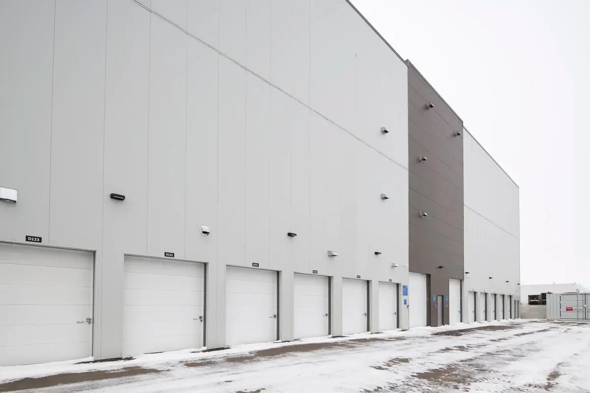 Self Storage Edmonton Meridian Edmonton, Alberta Storage Facility Near Me